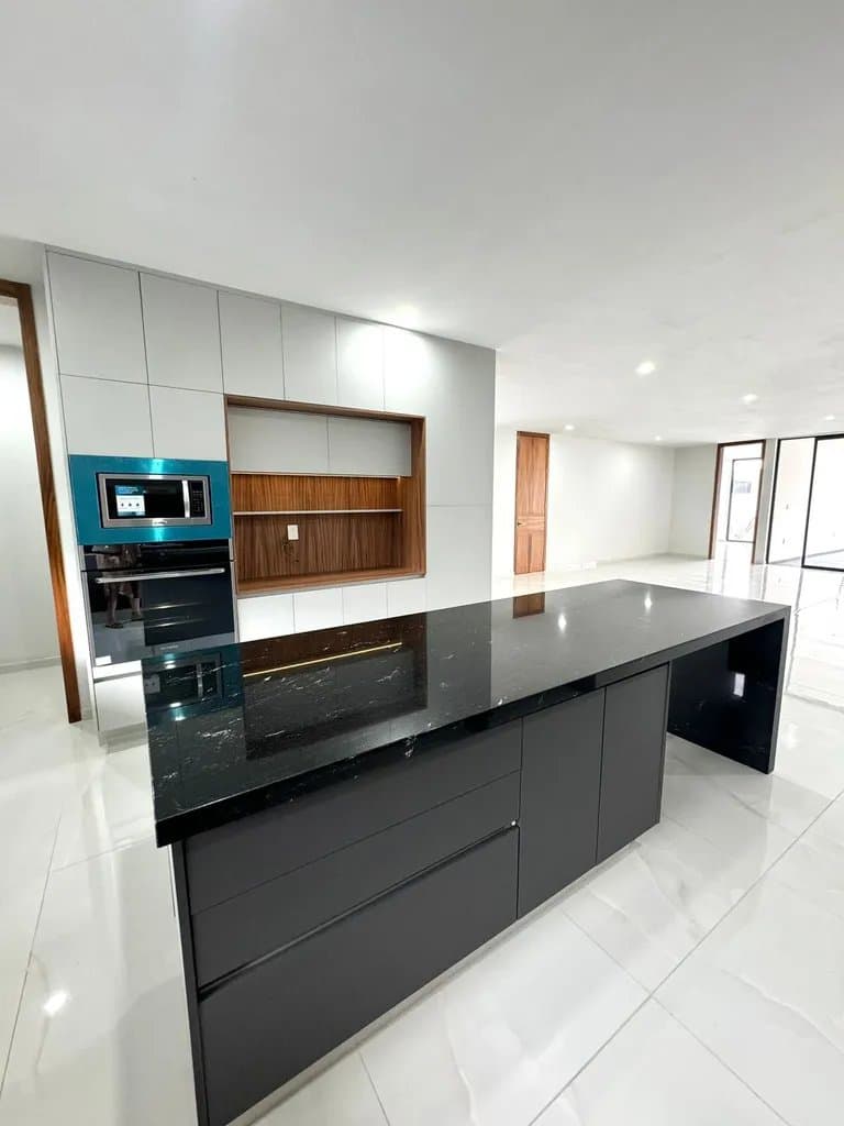 Residencia en Puerta las Lomas
