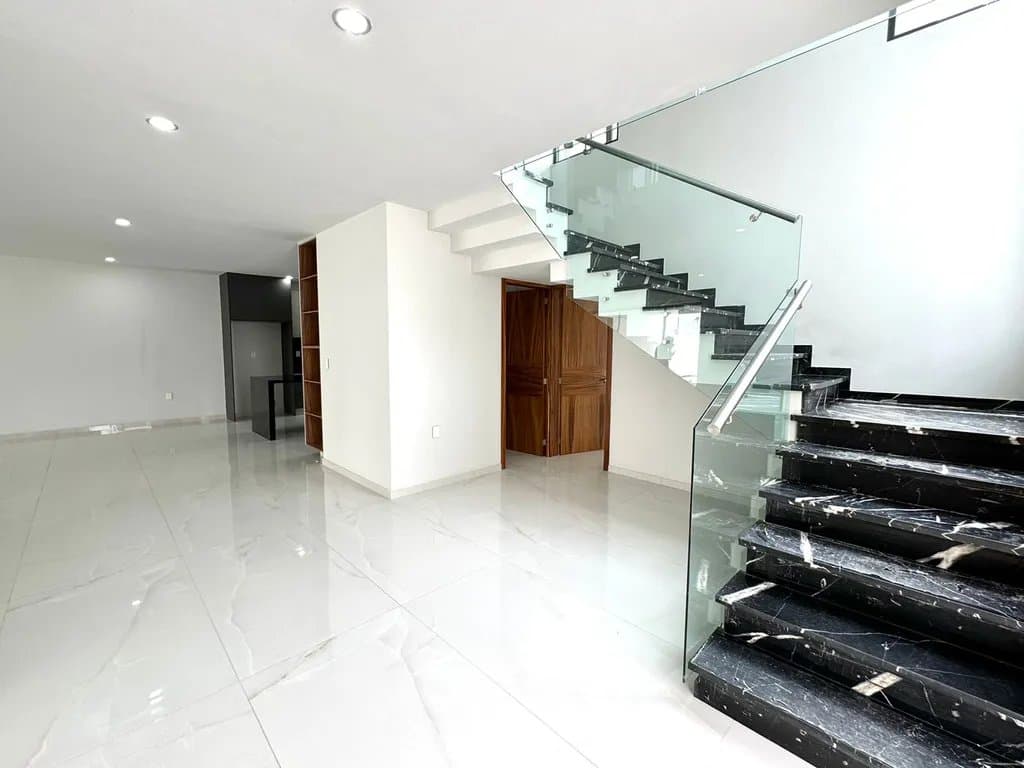 Residencia en Puerta las Lomas